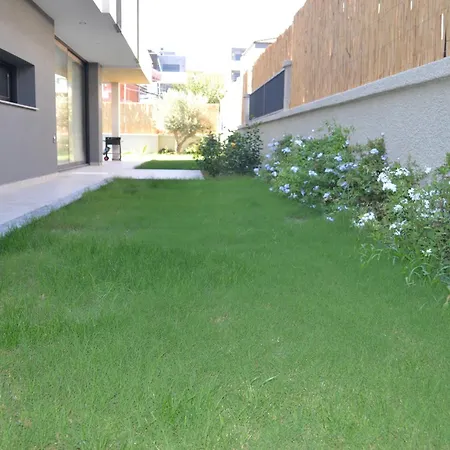 Sueper Lueks Havuzlu Merkezde Cesme