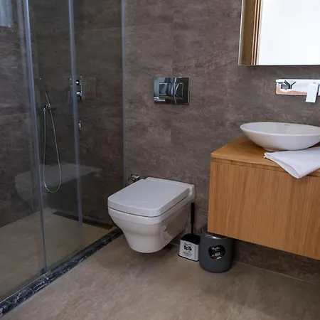 Villa Sueper Lueks Havuzlu Merkezde Cesme