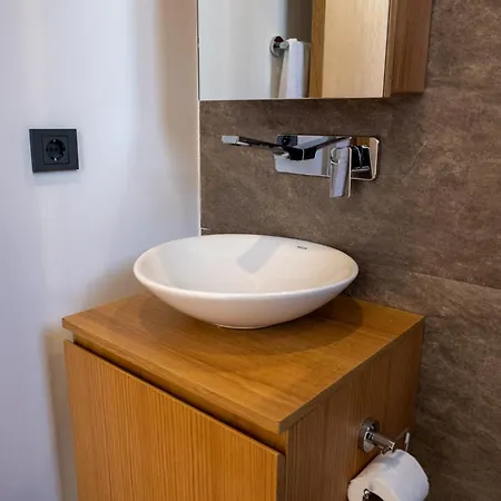 Villa Sueper Lueks Havuzlu Merkezde *